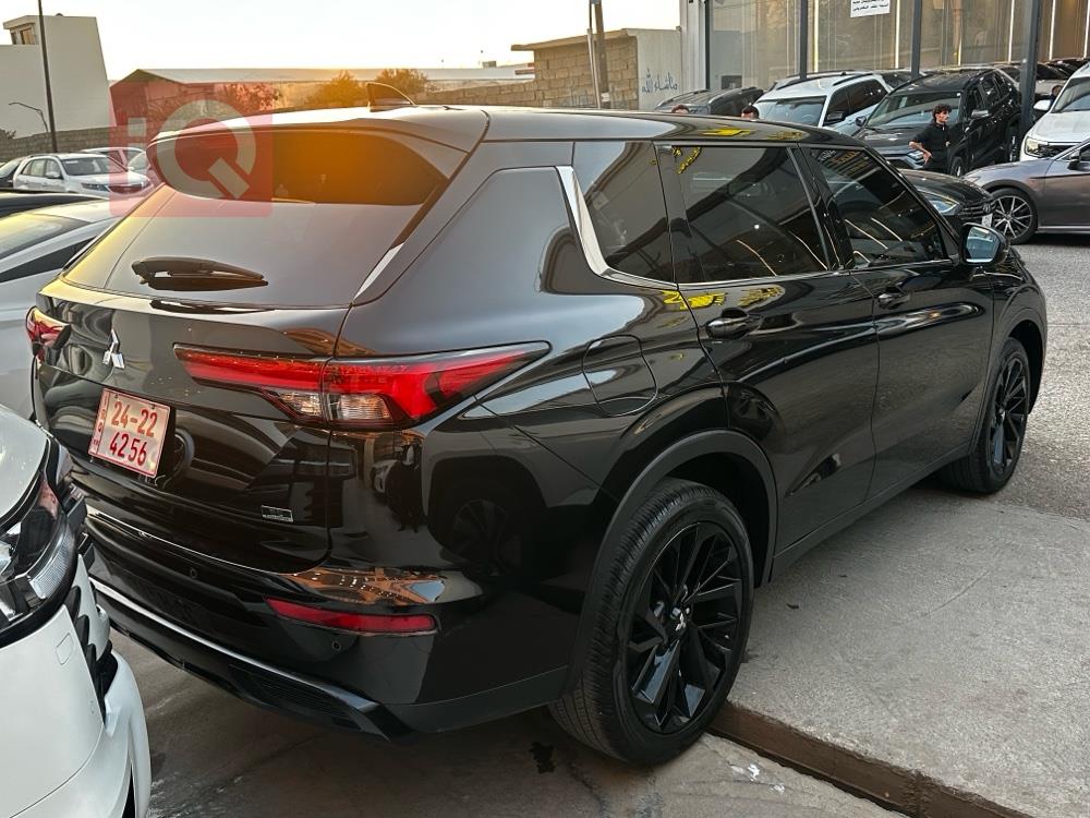 ميتسوبيشي اوتلاندر